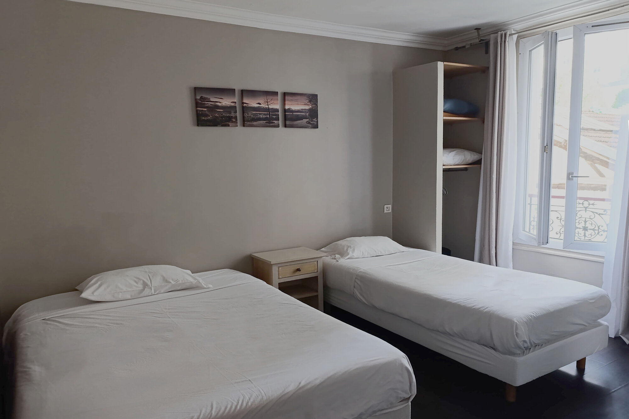 Studio Triple vue alternative avec les lits